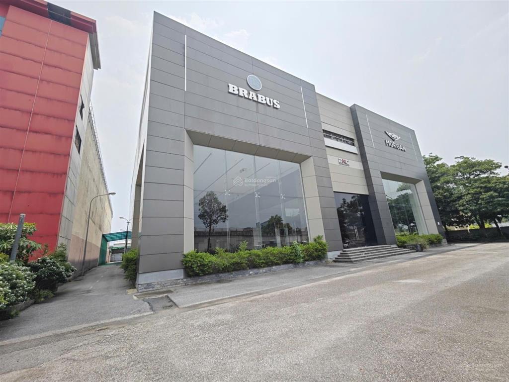 Mặt phố nguyễn xiển 1300m2, mặt tiền 20m, giá thuê 330 triệu/tháng.  0342 567 ***