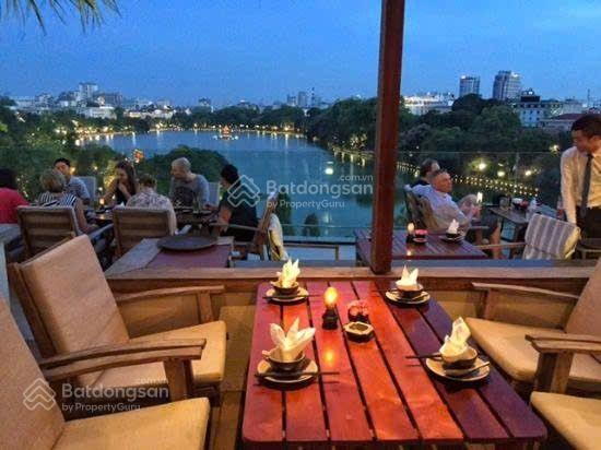 Cho thuê 600m2 phố xuân la đang là nhà 2 tầng, mặt tiền rộng, phù hợp kinh doanh mọi mô hình.