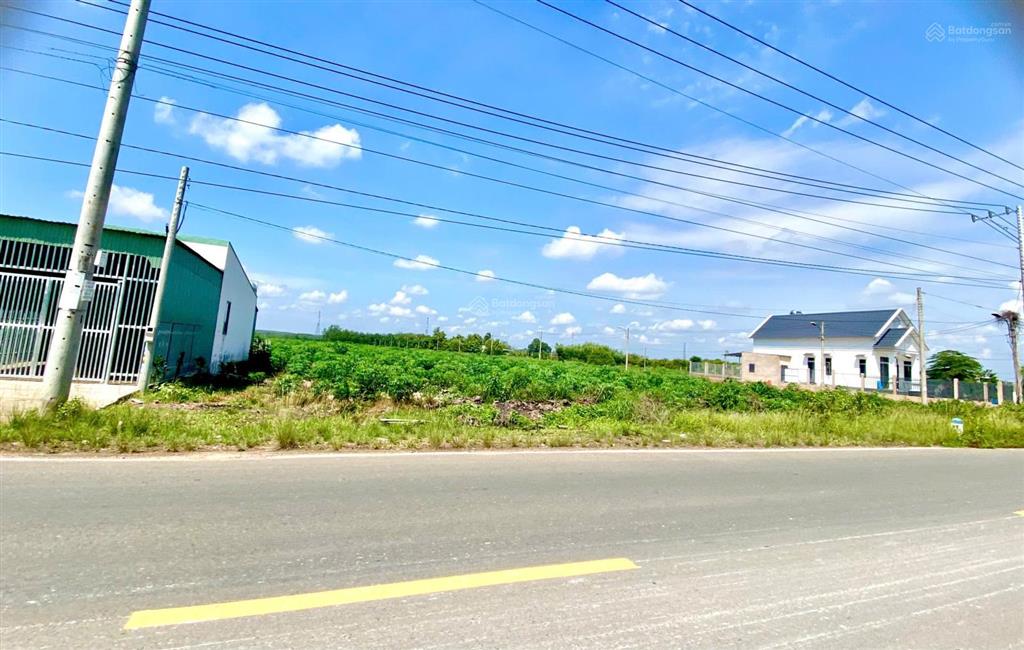 Sang gấp 2290m2 đất mt rộng ngay kcn hoạt động nhộn nhịp sát chợ, tr.học dân đông. giá 170tr bao sổ