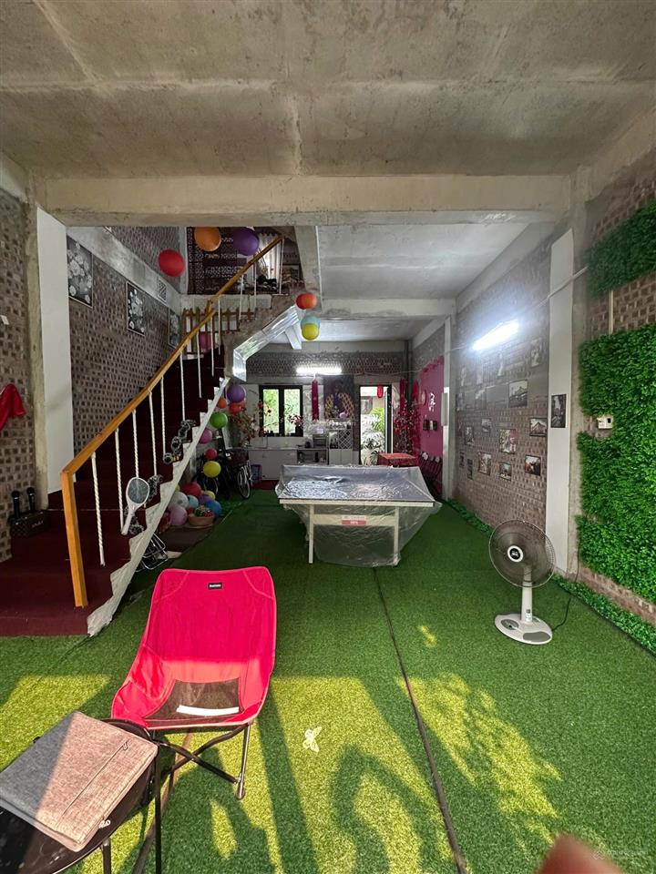 Chủ gửi bán nhà 4 tầng áp góc  view công viên  sổ sẵn sàng