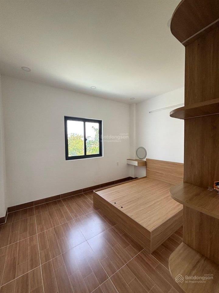 Nhà đẹp 4 tầng 70m2 kdc apec trường thọ thủ đức hẻm xe hơi tránh gần chợ thủ đức  nhỉnh 8ty