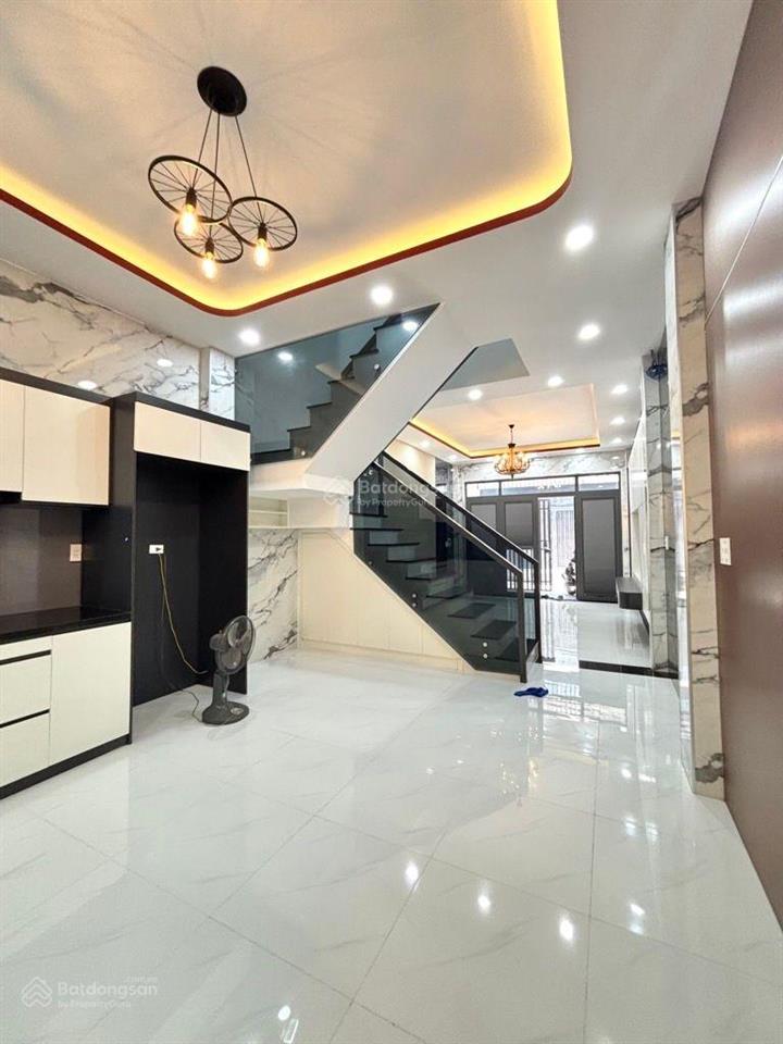 Nhà đẹp 4 tầng 70m2 kdc apec trường thọ thủ đức hẻm xe hơi tránh gần chợ thủ đức  nhỉnh 8ty