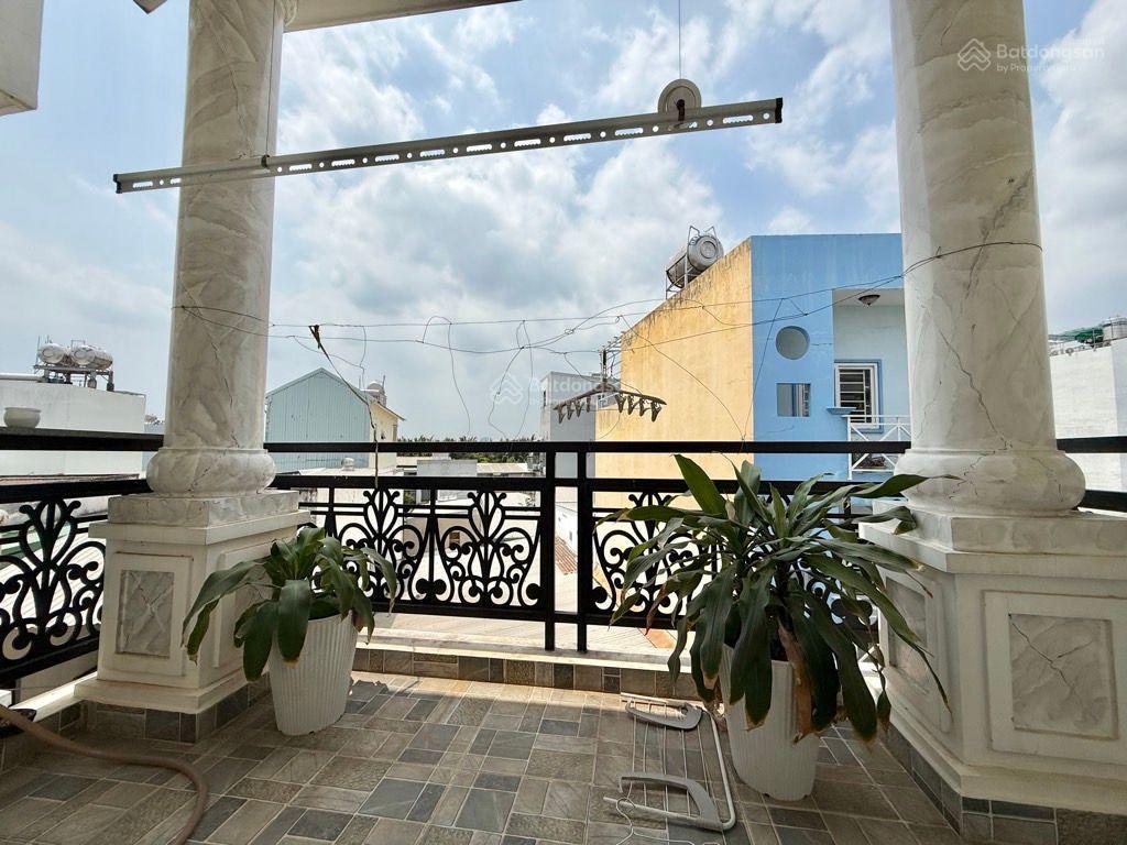 Nhà gần ngay gigamall đại học luật nhà đẹp 3 tầng 4 phòng ngủ khu đồng bộ chỉ nhỉnh 7tỷ