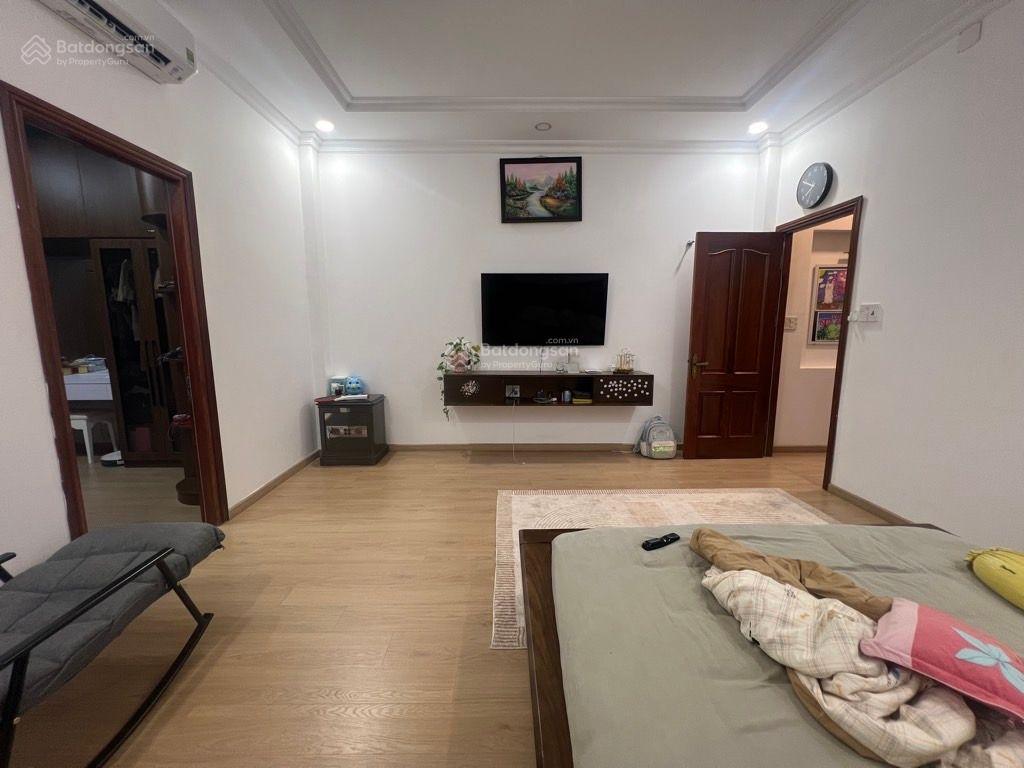 Ngay chợ hiệp bình thủ đức chỉ 6ty250 nhà đẹp 3 tầng 3 phòng ngủ hẻm trước nhà 5m