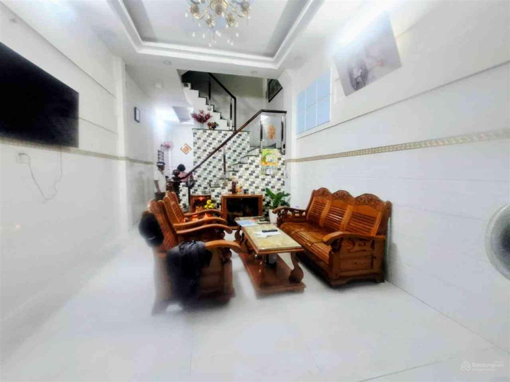 Ngay chợ hiệp bình thủ đức chỉ 6ty250 nhà đẹp 3 tầng 3 phòng ngủ hẻm trước nhà 5m