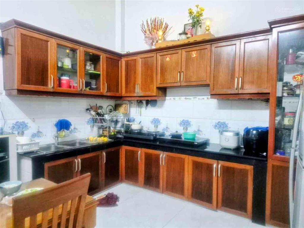 Ngay chợ hiệp bình thủ đức chỉ 6ty250 nhà đẹp 3 tầng 3 phòng ngủ hẻm trước nhà 5m