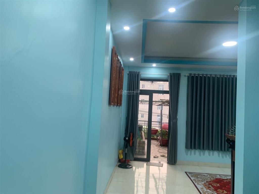 P.dĩ anngay cuối đường phạm văn đồng thủ đức 95m2 3 tầng mặt tiền đường 10m tiện kinh doanh