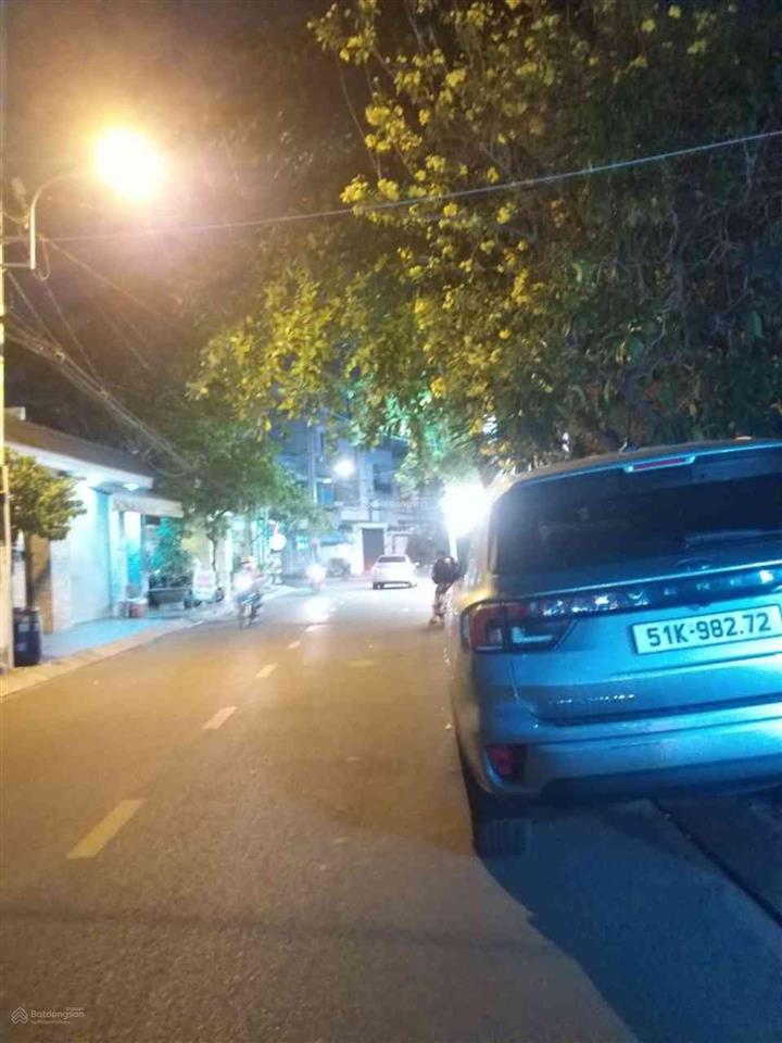 Sát hoàng diệu 2 trung tâm thủ đức 76m2 ngang đẹp 5.4m nhỉnh 6tỷ gần đại học sư phạm kỹ thuật