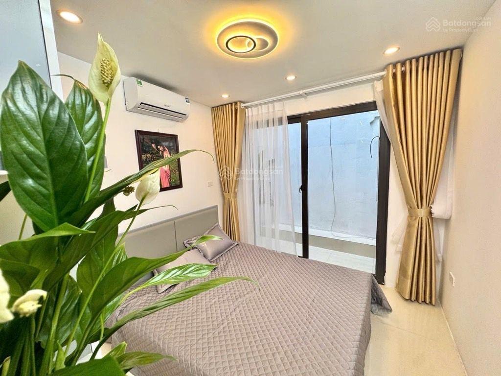 Bán gấp trước tết nhỉnh 2 tỷ, nhà riêng 20m2, 2 phòng ngủ, 3vs. chủ nhà tặng full nội thất