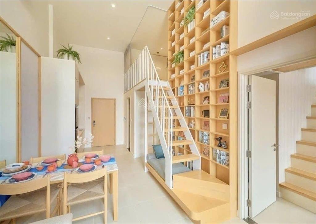 Cắt lỗ 200tr. chuyển nhượng hđmb căn hộ góc 3,5 tỷ, 65,9m2. mua vay toà p26, sun urban city, hà nam