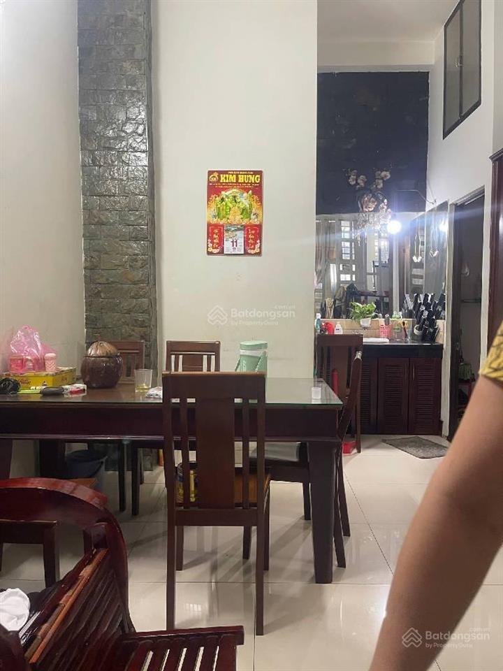 Nhà 4 tầng 60m kế chợ bà hom, quận bình tân. chỉ 4,3 tỷ