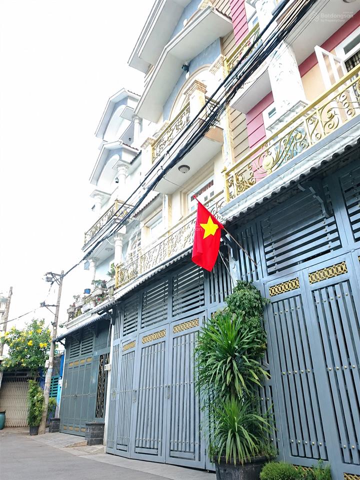 Nhà khu tên lửa dt 68.3m hẻm xe hơi chỉ 5,6xxtỷ
