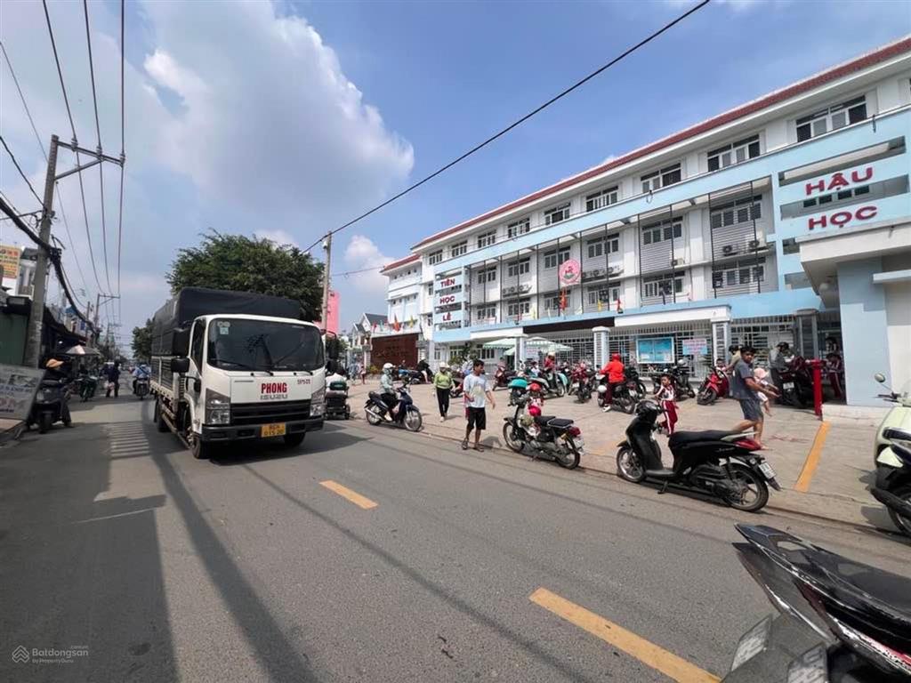 Nhà 125m2 tân hòa đông ngang hiếm 5m có 4 phòng trọ thu nhập 15tr/th chỉ 6.6 tỷ