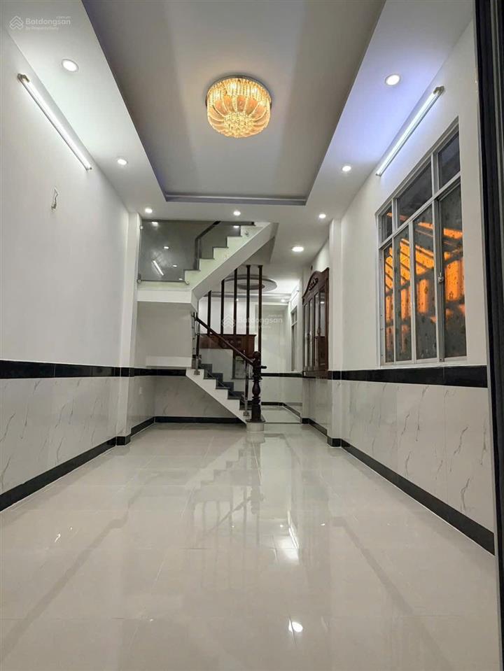Chỉ 4.79 tỷ nhà lô góc 2 mặt tiền vip cực thoáng mát lâm thị hố, q12