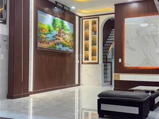 Nhà mới btct ngang đẹp 5,3m 1 trệt, 1 lầu, sân thượng  full nội thất, mới 100% chỉ 4.98tỷ