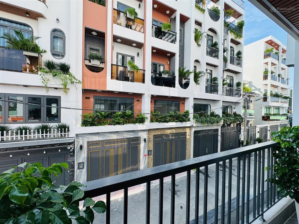 Gấp bán nhà đẹp mới 100% full nội thất  5 tầng giảm từ 6,7 tỷ còn 6,3 tỷ