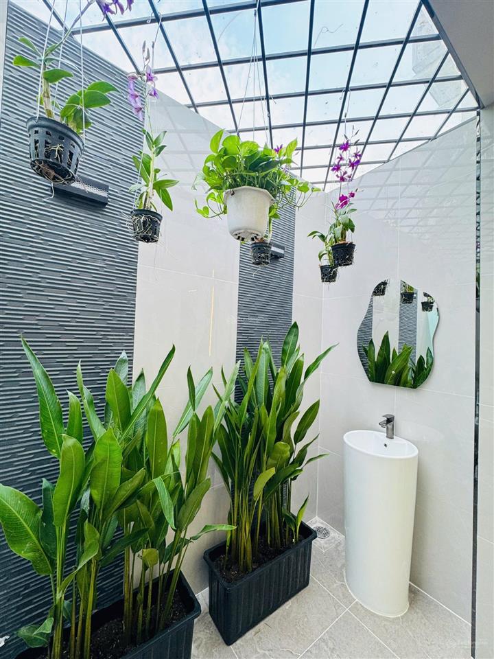 Gấp bán nhà đẹp mới 100% full nội thất  5 tầng giảm từ 6,7 tỷ còn 6,3 tỷ