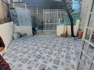 Bán nhà mặt tiền hẻm 5,65 x 21 tân chánh hiệp quận 12 chỉ 5.x tỷ tl