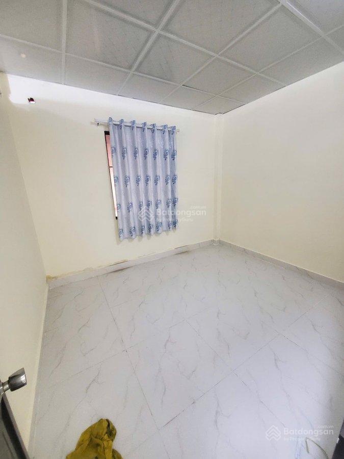 Bán nhà mặt tiền hẻm 5,65 x 21 tân chánh hiệp quận 12 chỉ 5.x tỷ tl