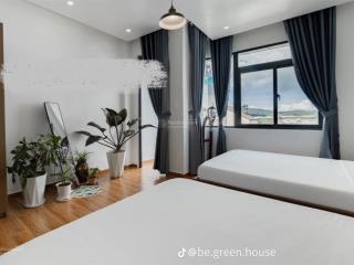 Nhà mới, vị trí ngay chợ ngô quyền, gần trung tâm, đi lại thuận tiện.
hiện đang kinh doanh homes