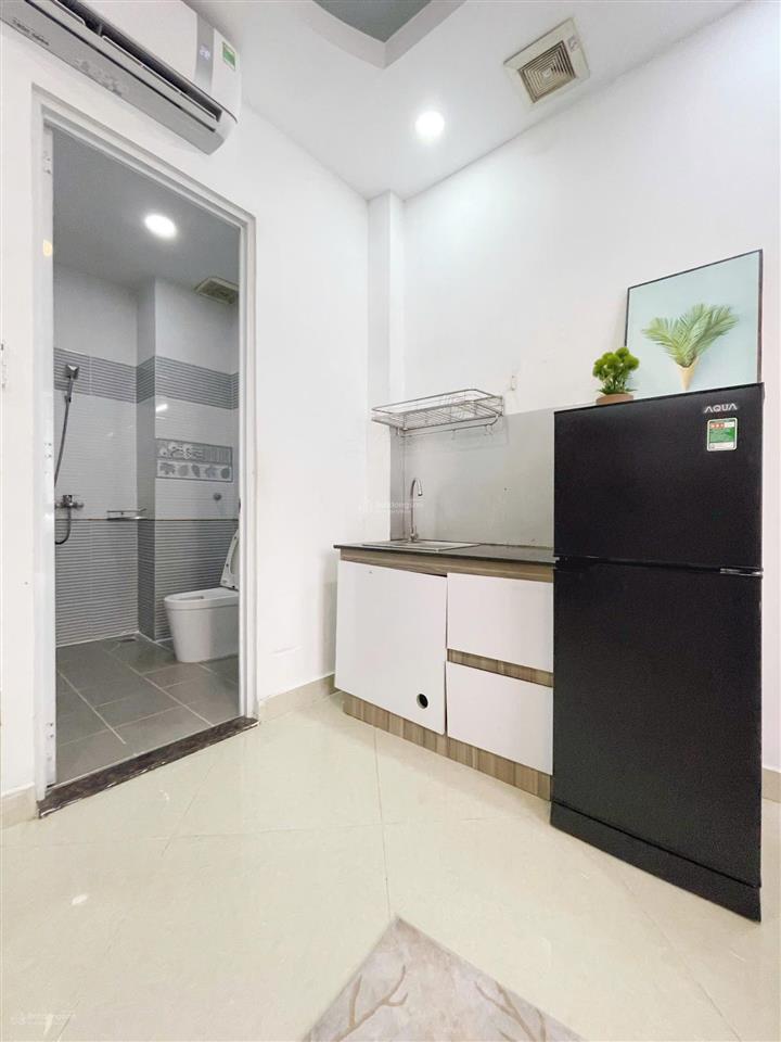 Cho thuê phòng studio full nội thất rộng 30m2 gần văn lang cơ sở 3