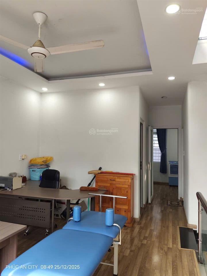 Bán nhà phố kđt phúc an city đức hòa. sổ hồng riêng, đã hoàn công dt 5x15m, trệt 2 lầu 3pn 3wc