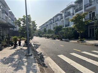 Bán nhà phúc an city 5x15  giá 2.5 tỷ
   0931 288 *** thiên quảng
diện tích 5m x 15m (75m)