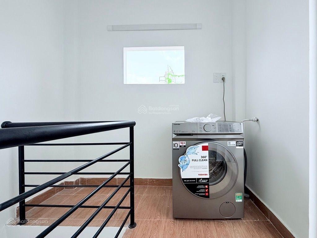 Nhỉnh 3 tỏi, 4 tầng btct ngay ngã tư hàng xanh thông điện biên phủ