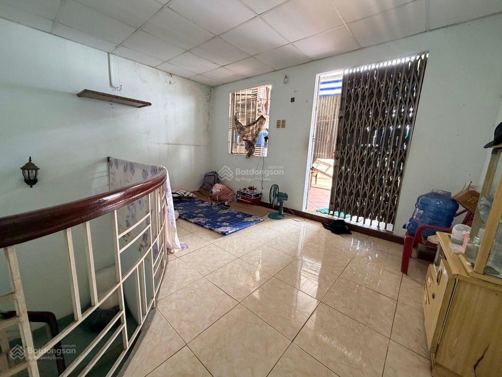 Bình thạnh,trần bình trọng.chỉ 6,2tỷ xe hơi ngủ trong nhà,diện tích lớn 45m2, trệt,2 lầu,sân thuong