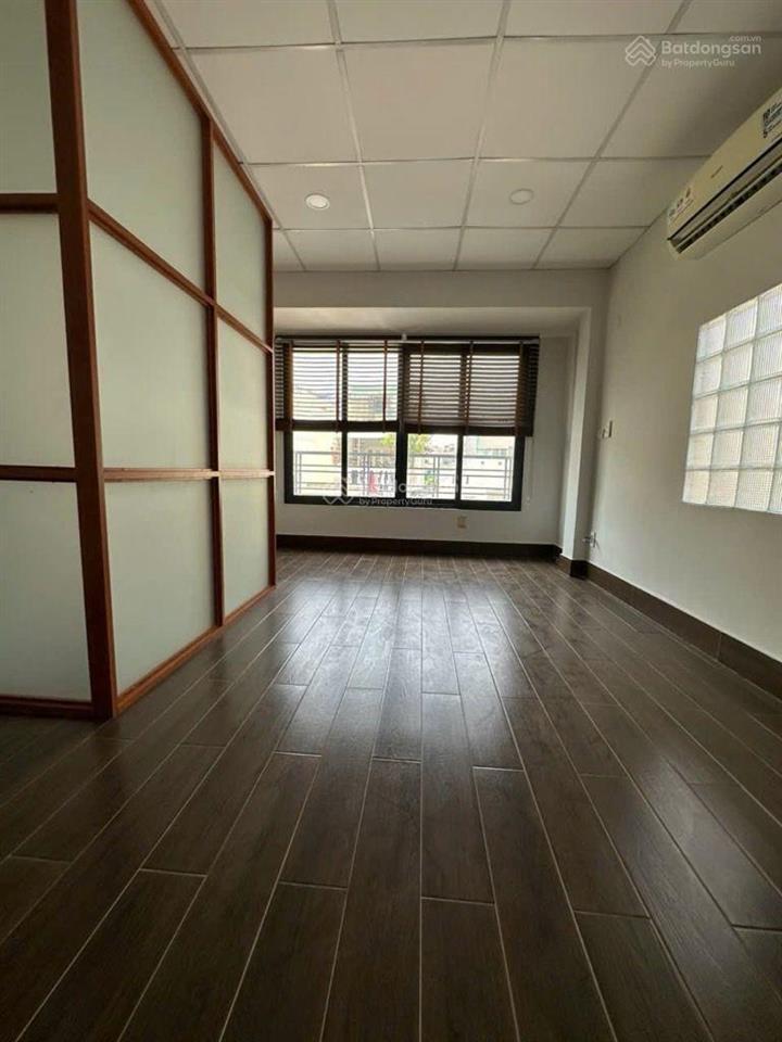 Mặt đường kinh doanh giáp phan xích long, ô tô đậu cửa 4 tầng btct, dtsd 80m2 chỉ nhỉnh 5 tỷ