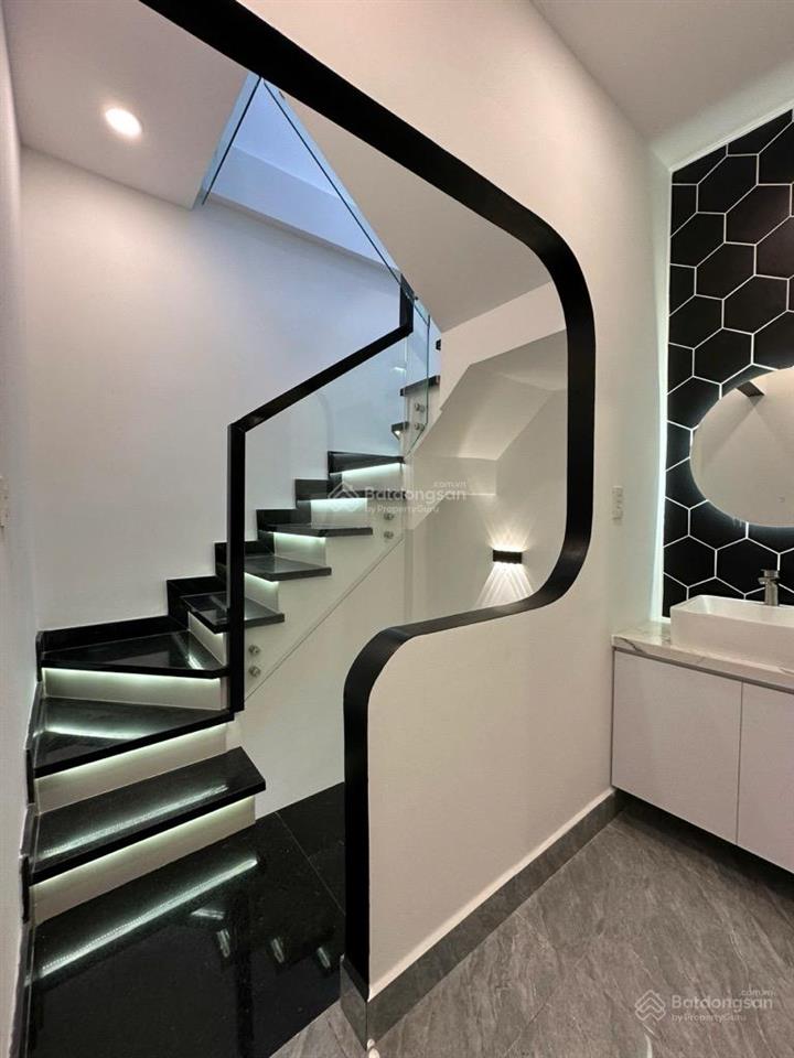 Bình thạnh, nhà mới nguyễn lâm, sát khu ẩm thực phan xích long, 3pn nhỉnh 5 tỷ