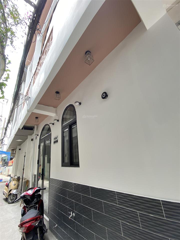 Bình thạnh sát hẻm xe hơi nhỉnh 4 tỏi nhà 25m2 x 3 tầng btct tặng full nội thất