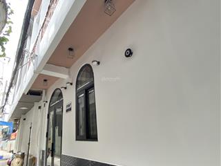 Bình thạnh sát hẻm xe hơi nhỉnh 4 tỏi nhà 25m2 x 3 tầng btct tặng full nội thất