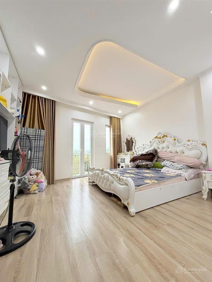 Bán nhà đất phân lô đường đức diễn, phú diễn  ôtô vào nhà  7tầng thang máy mới xây  52m2  21tỷ