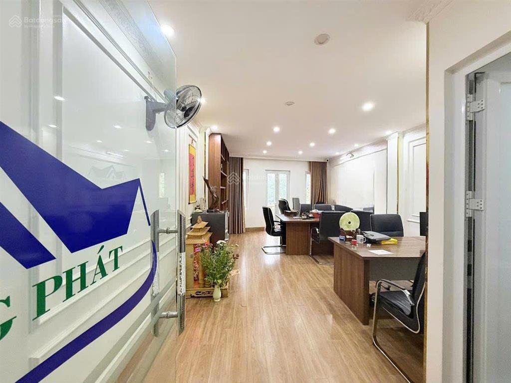 Bán nhà đất phân lô đường đức diễn, phú diễn  ôtô vào nhà  7tầng thang máy mới xây  52m2  21tỷ