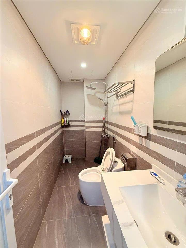 Bán nhà đất phân lô đường đức diễn, phú diễn  ôtô vào nhà  7tầng thang máy mới xây  52m2  21tỷ