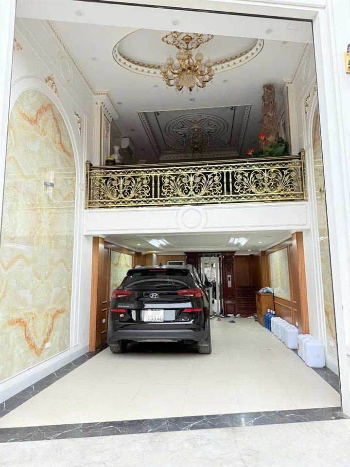 Bán nhà đất phân lô đường đức diễn, phú diễn  ôtô vào nhà  7tầng thang máy mới xây  52m2  21tỷ