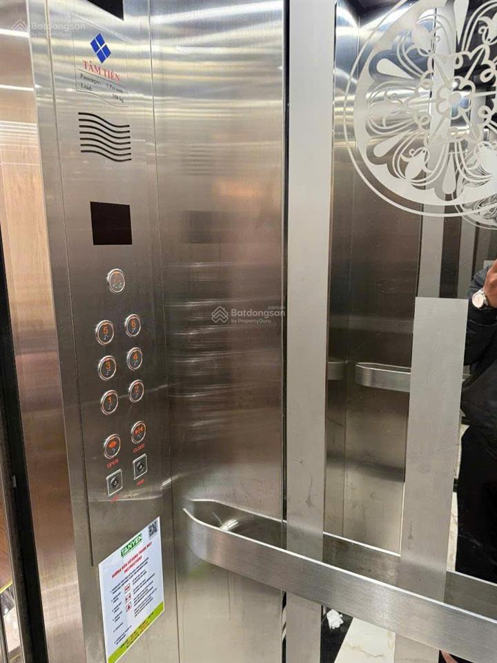 Bán nhà đất phân lô đường đức diễn, phú diễn  ôtô vào nhà  7tầng thang máy mới xây  52m2  21tỷ