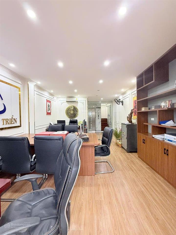 Bán nhà đất phân lô đường đức diễn, phú diễn  ôtô vào nhà  7tầng thang máy mới xây  52m2  21tỷ