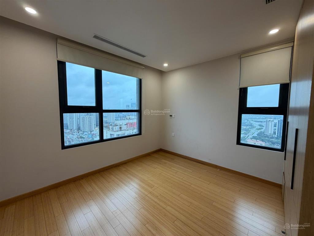 Gia đình có nhu cầu cần bán căn góc cao cấp 4pn 146m² mhd, sổ lâu dài, giá 13,5 tỷ.  0936 242 ***