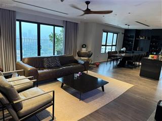 Tôi chính chủ cần bán căn 4pn 160 m2 tòa golden palm, giá 15 tỷ.  0936 242 ***