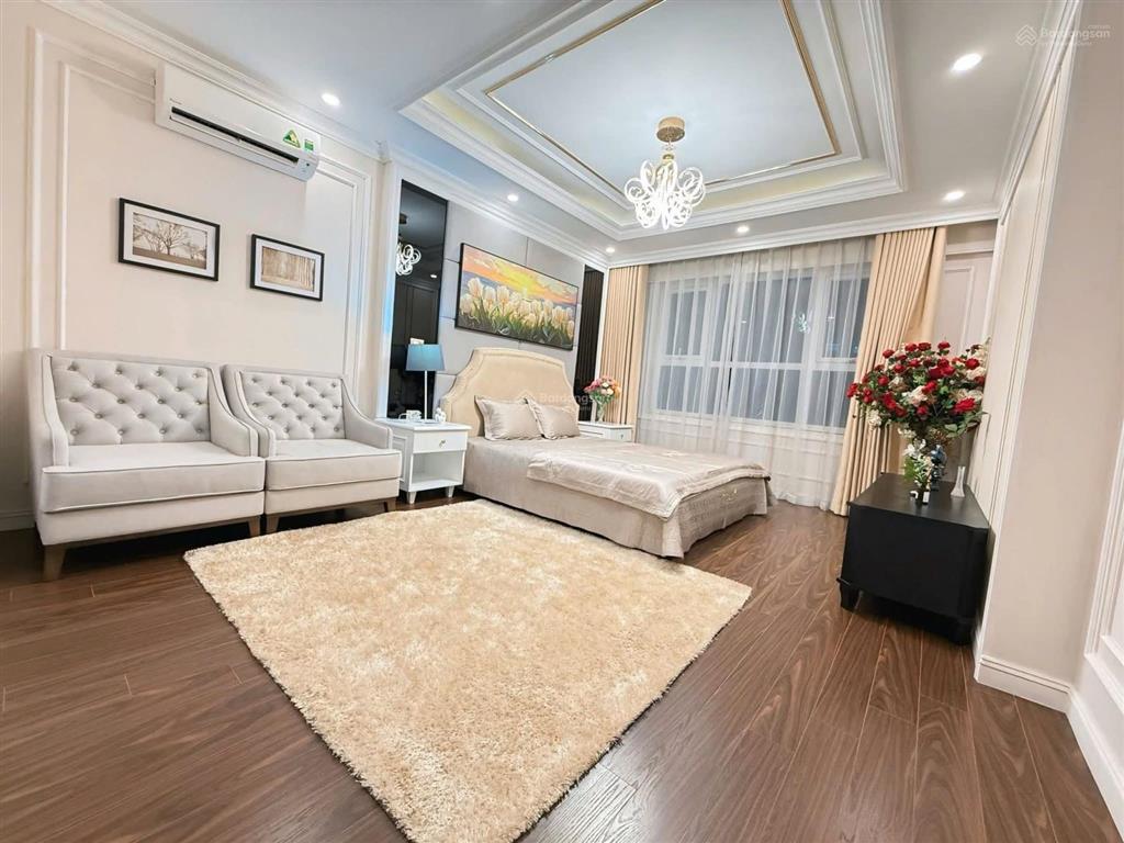 Chính chủ bán căn 4pn góc 170 m2 vinhomes nguyễn chí thanh, giá 20 tỷ.  0936 242 ***
