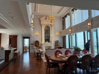 Tôi cần bán căn duplex 3pn 190m2 tòa eco, giá 10,5 tỷ, sổ lâu dài.  0936 242 ***