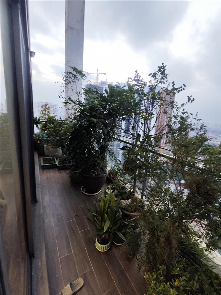 Gia đình cần bán căn 3pn 145m tòa yên hòa park view, sổ lâu dài, giá 13 tỷ. 0936 242 ***