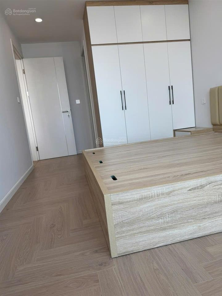 Tôi chính chủ cần bán căn 2pn 75m2 tòa tsq mỗ lao, giá chốt 5 tỷ.  0936 242 ***