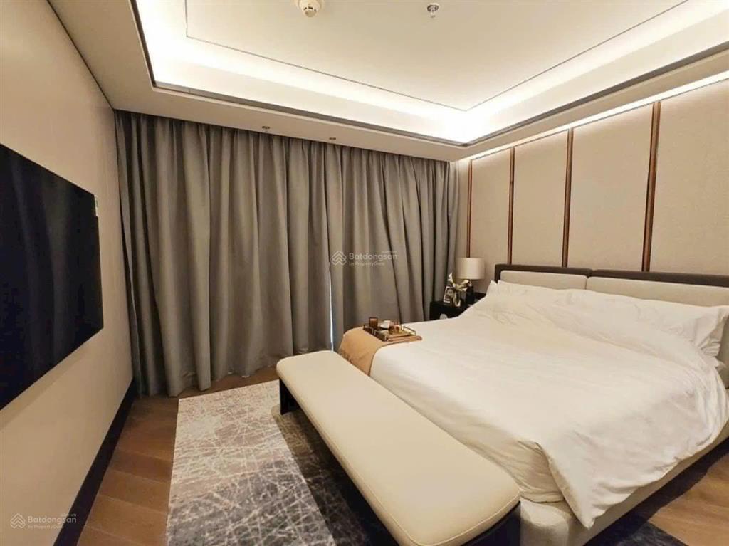 Chính chủ cần bán căn 3pn, góc, sổ đỏ 82m2 tòa autumn, giá 8,5 tỷ.  0936 242 ***