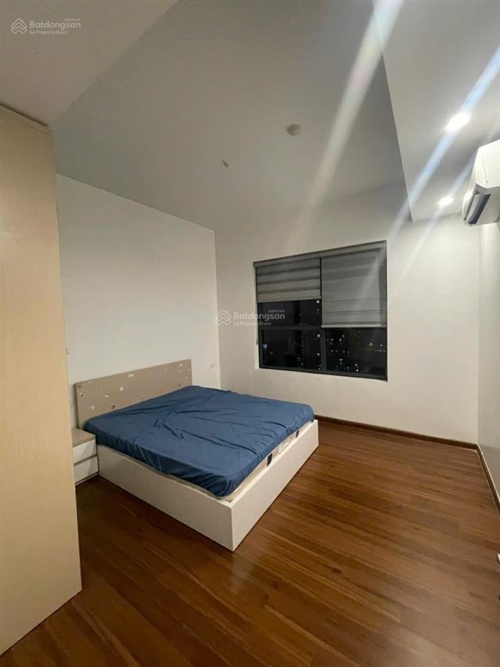 Tôi cần bán căn 3pn 90m tòa hanoi centerpoint ,giá 9,5 tỷ. 0936 242 ***