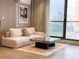 Tôi cần bán căn 3pn góc euro window trần duy hưng, dt 125m2, giá 9,5 tỷ.  0936 242 ***