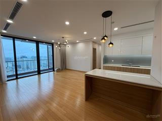 Gia đình cần bán căn 4pn 180m² tòa handiresco lê văn lương, giá 14,5 tỷ.  0936 242 ***