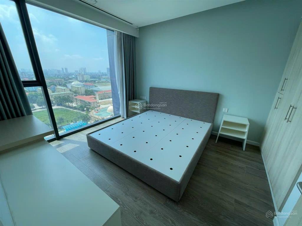 Gia đình cần bán căn 4pn 165m2 tòa artemis , sổ lâu dài,slot xe ,giá 16,5 tỷ.miễn trung gian